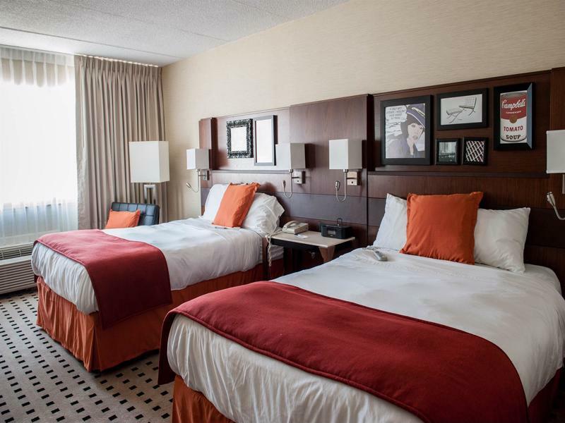 Delta Hotels By Marriott Utica Eksteriør billede